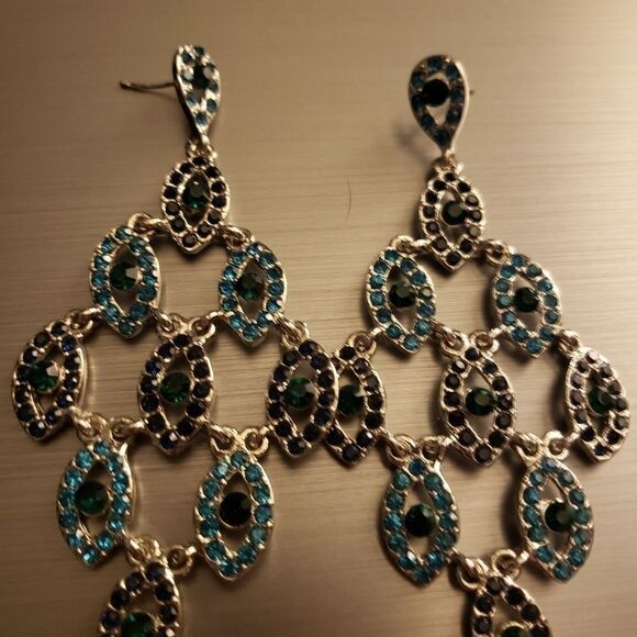 Earrings   4 for $20.💎 - Picture 1 of 3